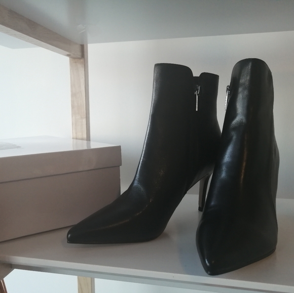 VITA Boots - Picture 7 of 7